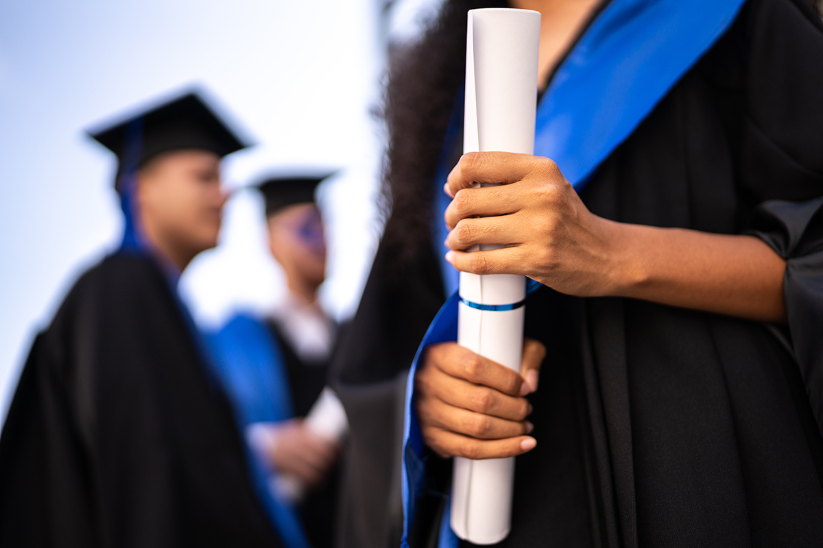 GettyImages-1496191915 Graduation.jpg